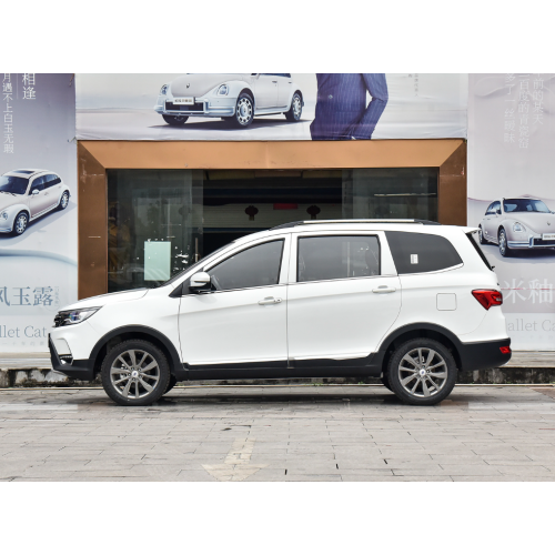 CHERY USATO AUT USATO KARRY 7 posti MPV Auto Business Vans ad alta velocità Vans a basso prezzo Vans passeggeri elettrici di seconda mano in vendita